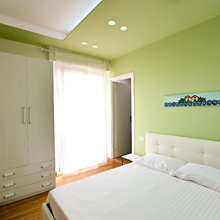 Kore Suites&Apartments Locri Buitenkant foto