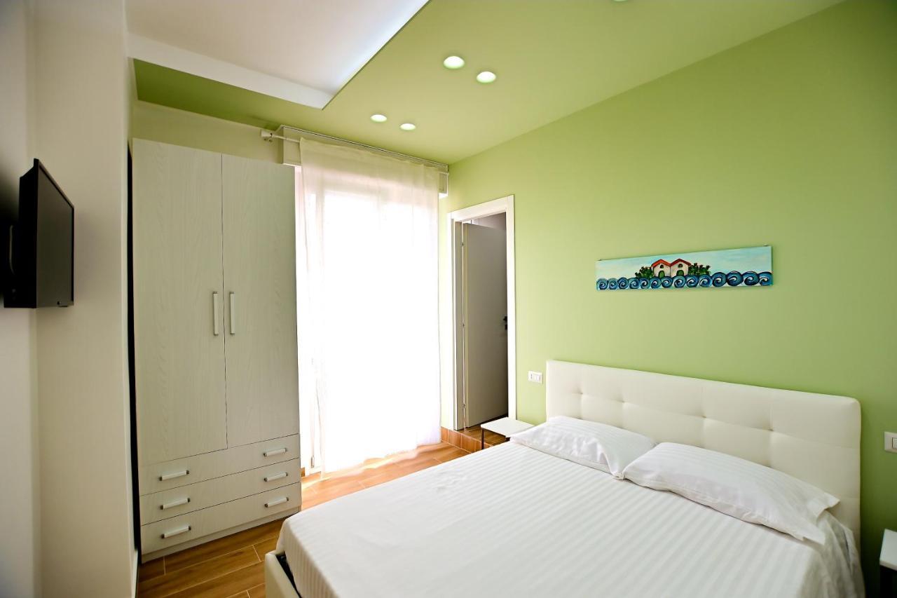 Kore Suites&Apartments Locri Buitenkant foto