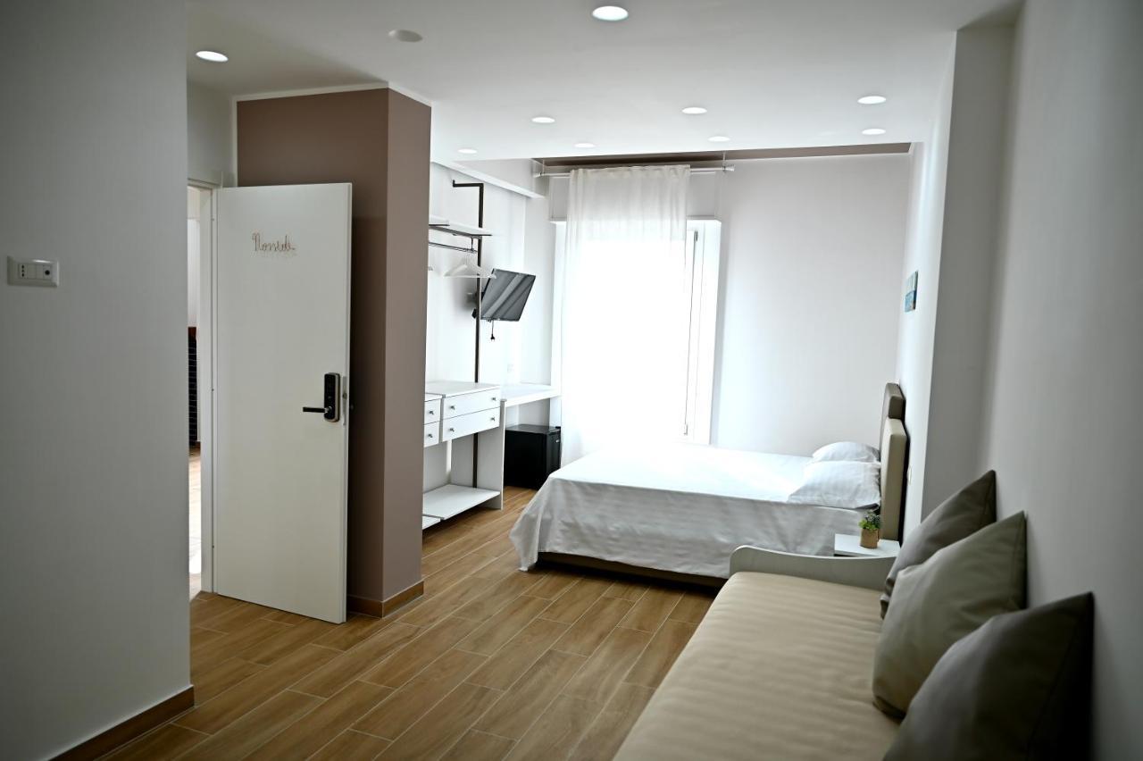 Kore Suites&Apartments Locri Buitenkant foto