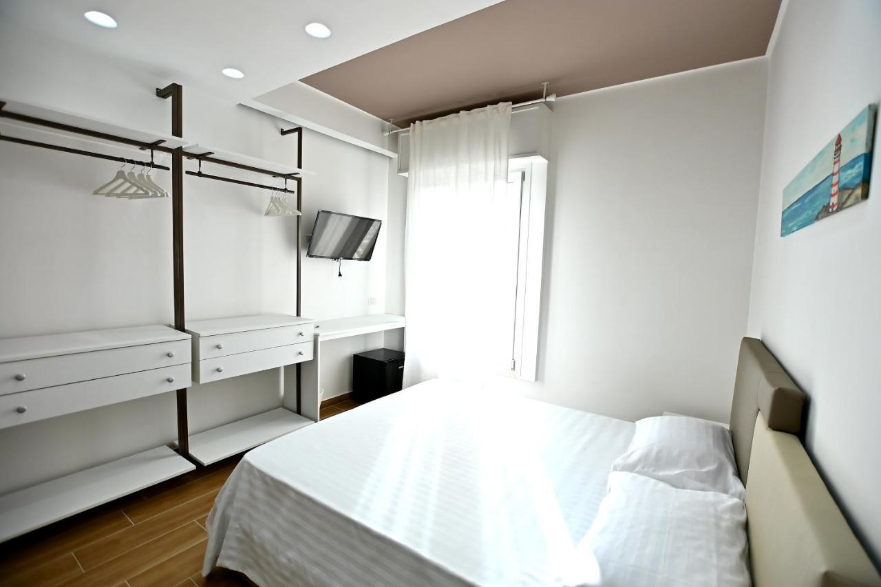 Kore Suites&Apartments Locri Buitenkant foto